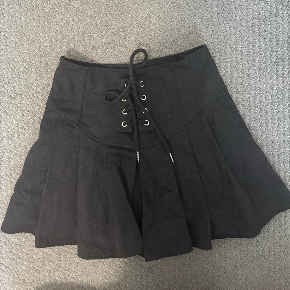 OAK + FORT Black Skirt shorts with Lace-Up Detail